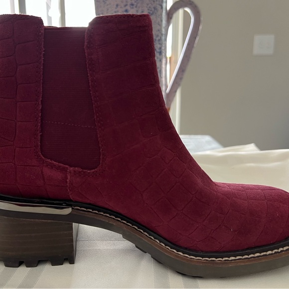 Vince Camuto Leather Suede Chelsea Boots - Kelivena - Picture 5 of 10